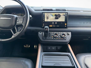 image du véhicule LAND ROVER Defender 110 3.0 I6 X mit Standheizung und Anhängerkupplung