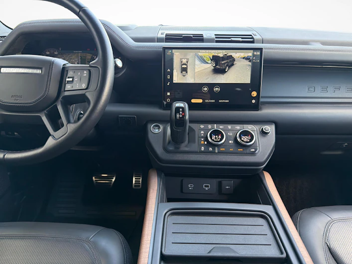 image du véhicule LAND ROVER DEFENDER