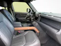 Land Rover Defender 110 3.0 I6 X mit Standheizung und Anhängerkupplung