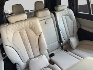 BMW X7 40i xDrive M Sport Pro (7-Plätzer)