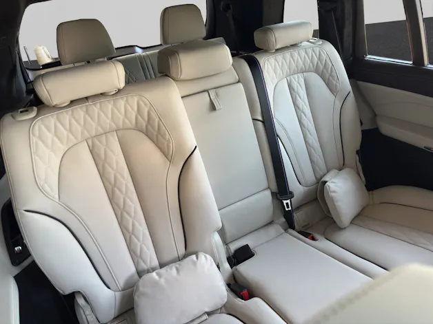 BMW X7 40i xDrive M Sport Pro (7-Plätzer)