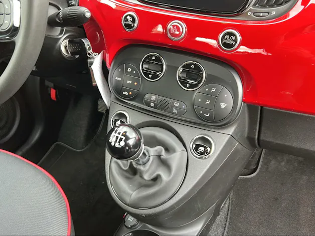 Fiat 500 C 1.0 Hybrid Red