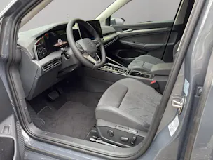 VW Golf VIII Variant 1.5 eTSI Style DSG