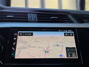 Audi e-tron 55 Sportback S Line quattro Daytonagrau Perleffekt