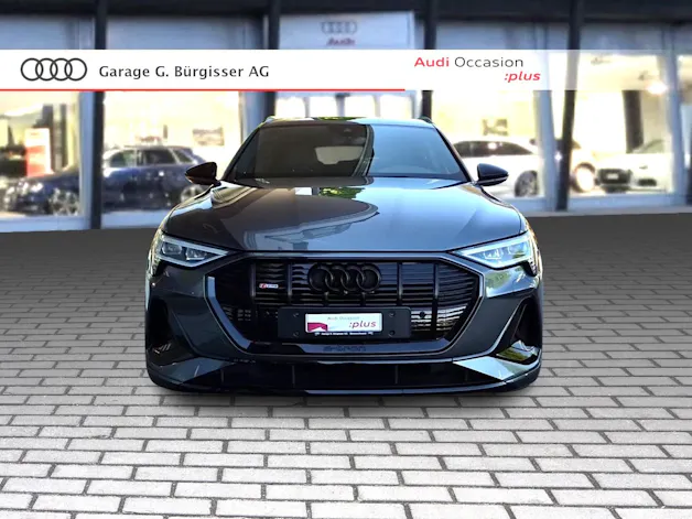 Audi e-tron 55 Sportback S Line quattro Daytonagrau Perleffekt