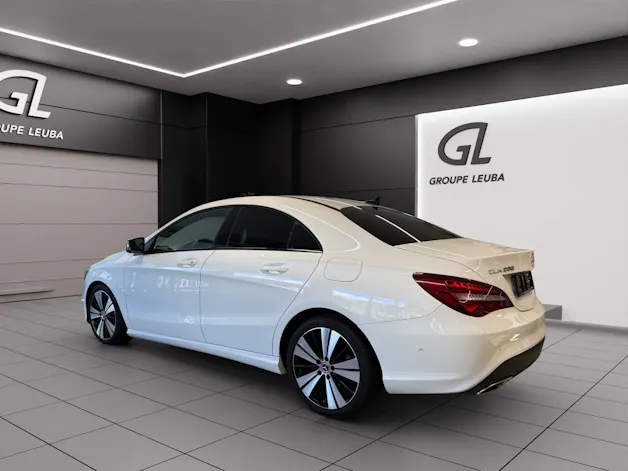Mercedes-Benz CLA 200 Night Star