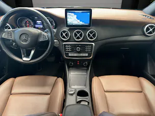 Mercedes-Benz CLA 200 Night Star
