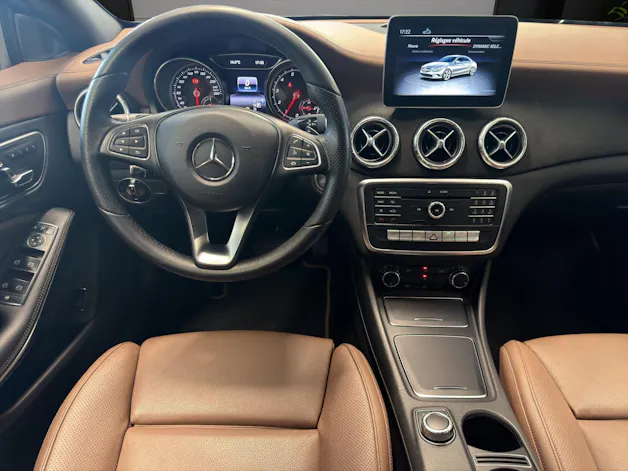 Mercedes-Benz CLA 200 Night Star