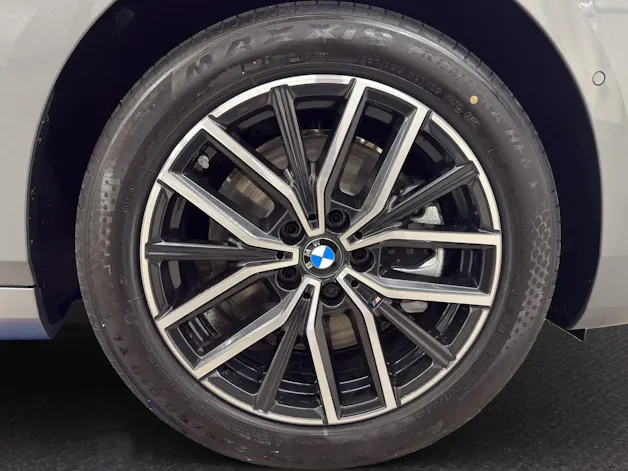BMW 230e xDrive Active Tourer