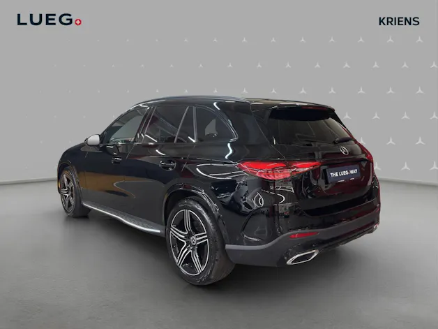 Mercedes-Benz GLC 200 4M - AMG / 360 Grad Kamera / Panorama-Dach / AHK