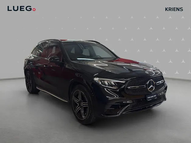 Mercedes-Benz GLC 200 4M - AMG / 360 Grad Kamera / Panorama-Dach / AHK