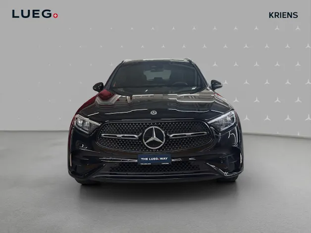 Mercedes-Benz GLC 200 4M - AMG / 360 Grad Kamera / Panorama-Dach / AHK