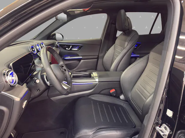 Mercedes-Benz GLC 200 4M - AMG / 360 Grad Kamera / Panorama-Dach / AHK