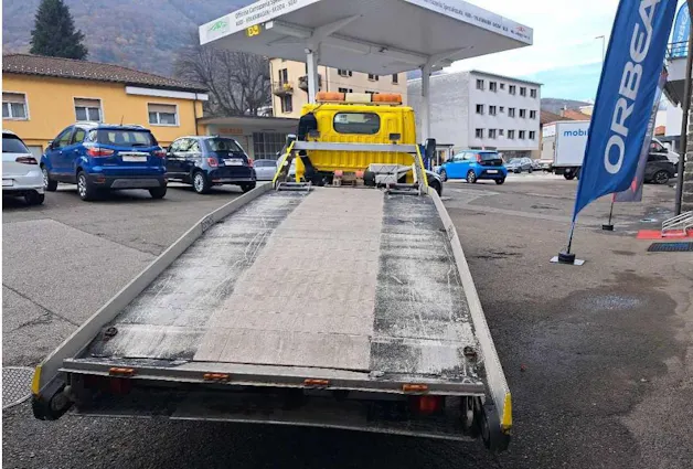 Nissan TLO 35/3 Carro Attrezzi
