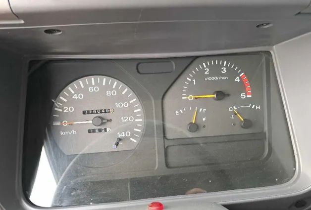 Nissan TLO 35/3 Carro Attrezzi