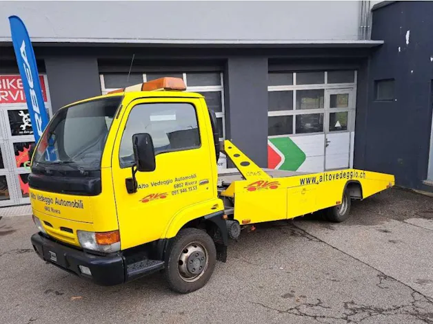 Nissan TLO 35/3 Carro Attrezzi