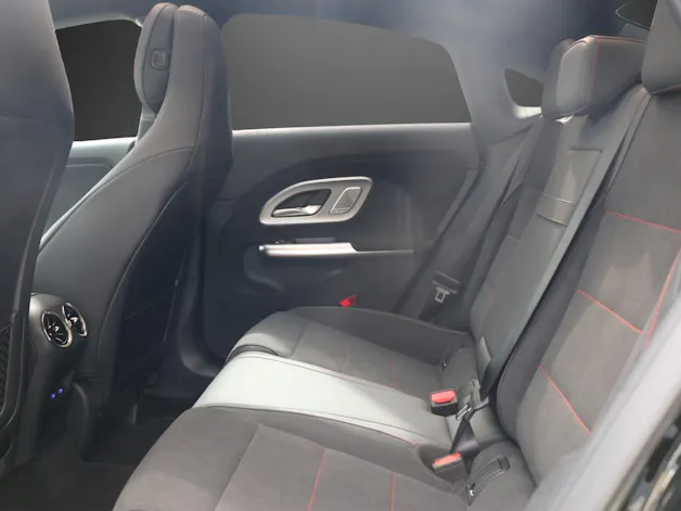 Mercedes-Benz CLA 220 4MATIC