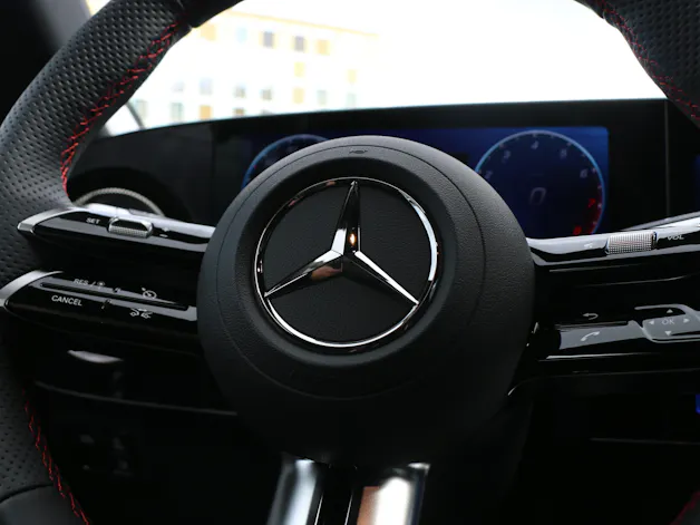 Mercedes-Benz CLA 220 4MATIC
