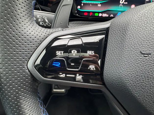 VW Golf Variant 2.0 TSI R DSG 4Motion