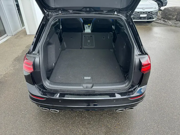 VW Golf Variant 2.0 TSI R DSG 4Motion