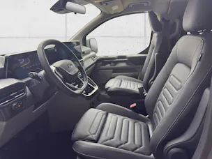 Ford Tourneo C Bus 320 L1 2.0 EcoBlue 170 Titanium