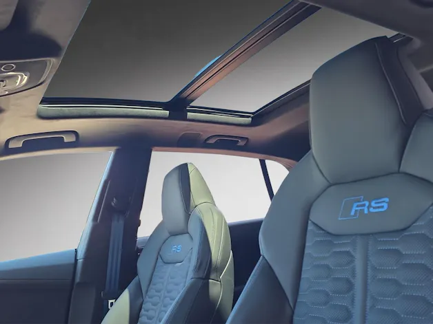 Audi RSQ8 performance quattro
