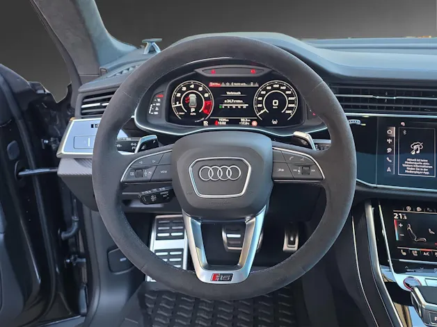 Audi RSQ8 performance quattro