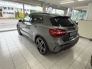 Mercedes-Benz GLA 200 AMG Line 7G-DCT