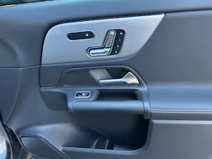 Mercedes-Benz GLA 250 4Matic Style 8G-DCT