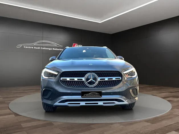 Mercedes-Benz GLA 250 4Matic Style 8G-DCT