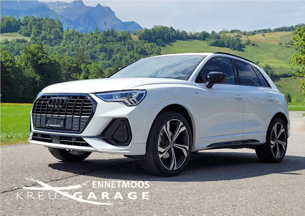 Audi Q3 35 TFSI S line Attraction S-tronic *8-fach berieft + Panoramadach*