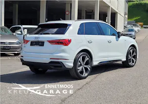Audi Q3 35 TFSI S line Attraction S-tronic *8-fach berieft + Panoramadach*