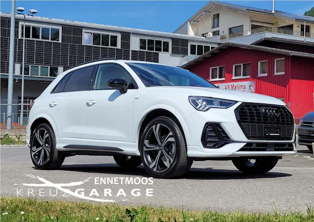 Audi Q3 35 TFSI S line Attraction S-tronic *8-fach berieft + Panoramadach*