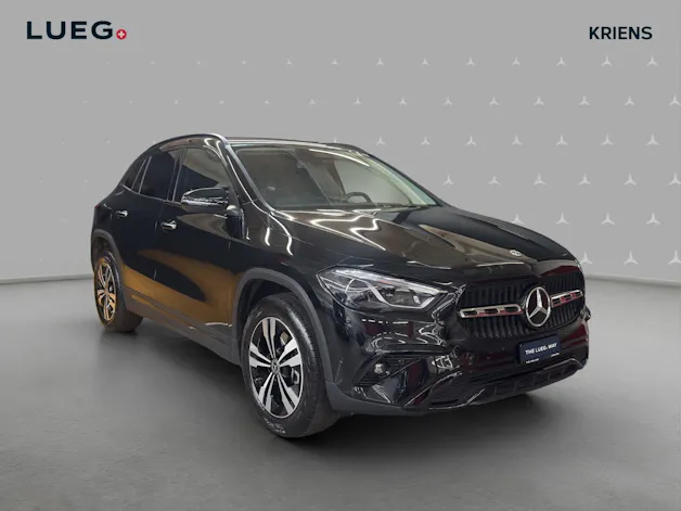 Mercedes-Benz GLA 220 4M - Progressive / Rückfahrkamera / Multibeam LED / Verkehrszeichen-Assistent