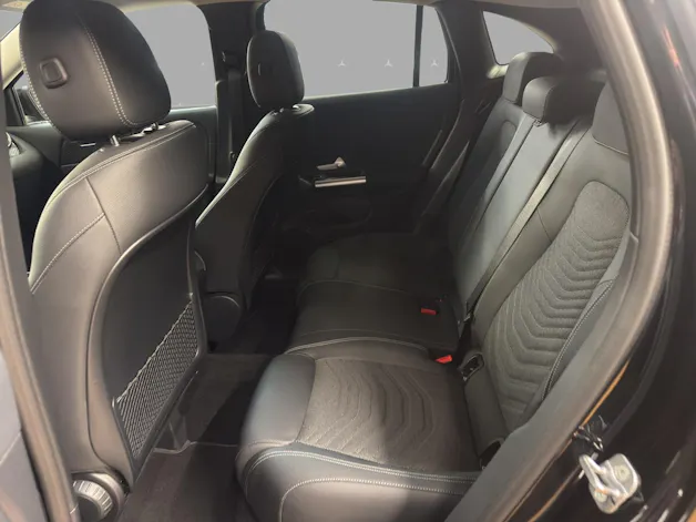 Mercedes-Benz GLA 220 4M - Progressive / Rückfahrkamera / Multibeam LED / Verkehrszeichen-Assistent