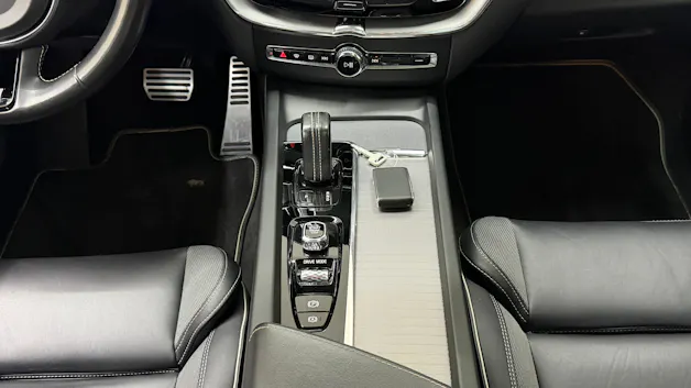 Volvo XC60 T8 eAWD R-Design Expression Geartronic