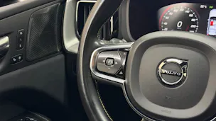 Volvo XC60 T8 eAWD R-Design Expression Geartronic