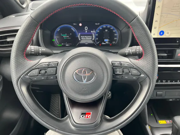 Toyota Yaris Cross 1.5 VVT-i HSD GR Sport