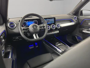 Fahrzeugbild MERCEDES-BENZ GLB 220 AMG Line 4matic