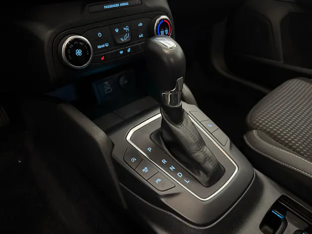 FORD Focus 1.0i EcoB Hybrid 125 Cool & Connect