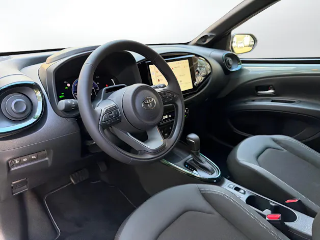 Toyota Aygo X 1.5 VVT-i HSD Style