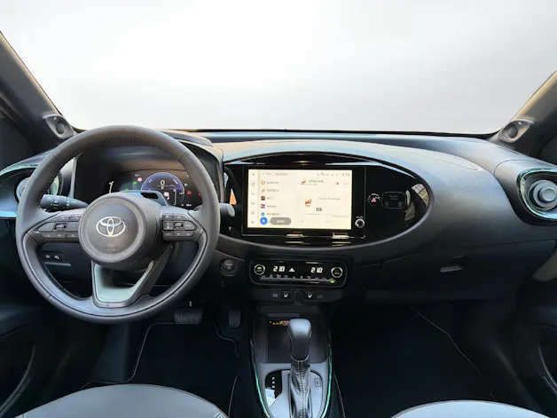 Toyota Aygo X 1.5 VVT-i HSD Style
