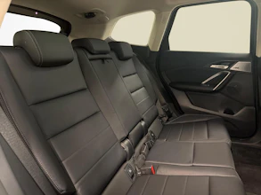 https://vehicle.imgix.net/4310302/5af63a13-0fc0-406f-889f-9eab8009e3db.jpg