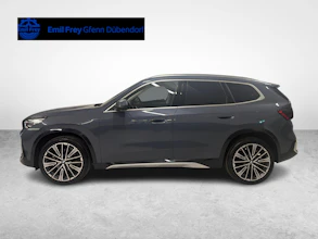 https://vehicle.imgix.net/4310302/8af6dd99-9144-4bc1-97a8-118c979a8122.jpg