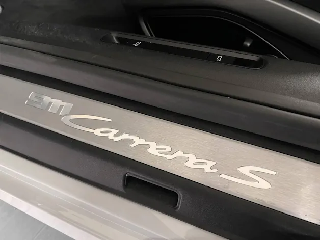Porsche 911 Carrera S Cabriolet