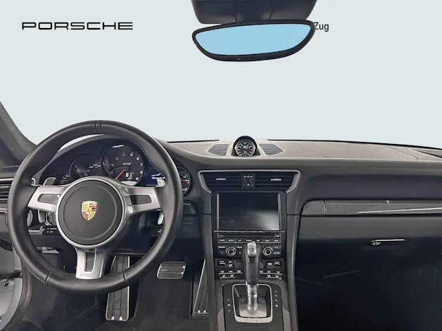 Porsche 911 Carrera 4 GTS