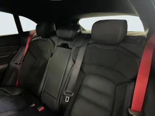 Porsche Taycan GTS Sport Turismo