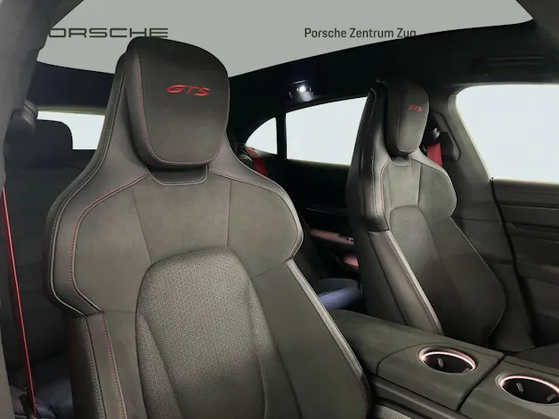 Porsche Taycan GTS Sport Turismo