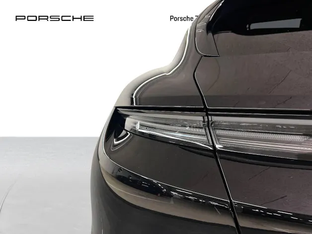 Porsche Taycan GTS Sport Turismo
