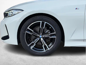 https://vehicle.imgix.net/4310410/0b99f6e9-58bb-473e-adb2-44fa6ddefff7.jpg
